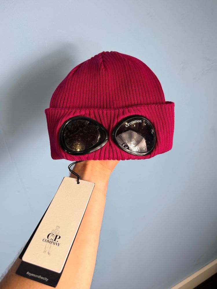Immagine di BNWT One Size C.P. Company Pink Fine Knit Goggle Beanie Hat 2