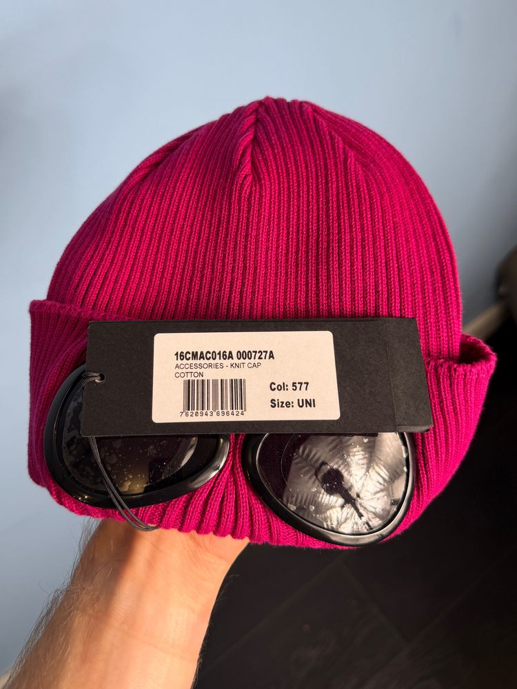 Immagine di BNWT One Size C.P. Company Pink Fine Knit Goggle Beanie Hat 3