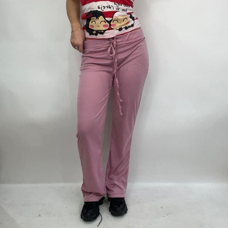 STUDIO FAVES | small pink yoga pants with graphic side image 1