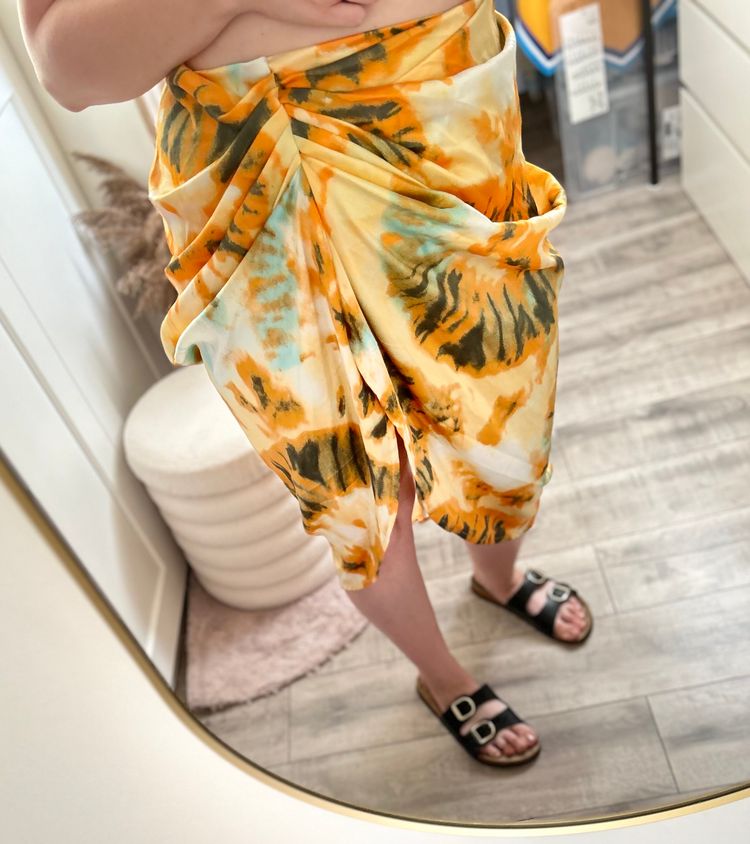 PrettyLittleThing Jesienna satynowa spódnica z marszczeniem 40 L | tie-dye draped skirt product image