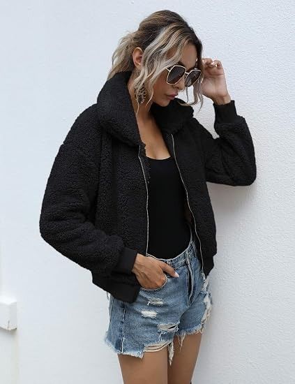 Immagine di Black Zip-Up Fleece Jacket 3