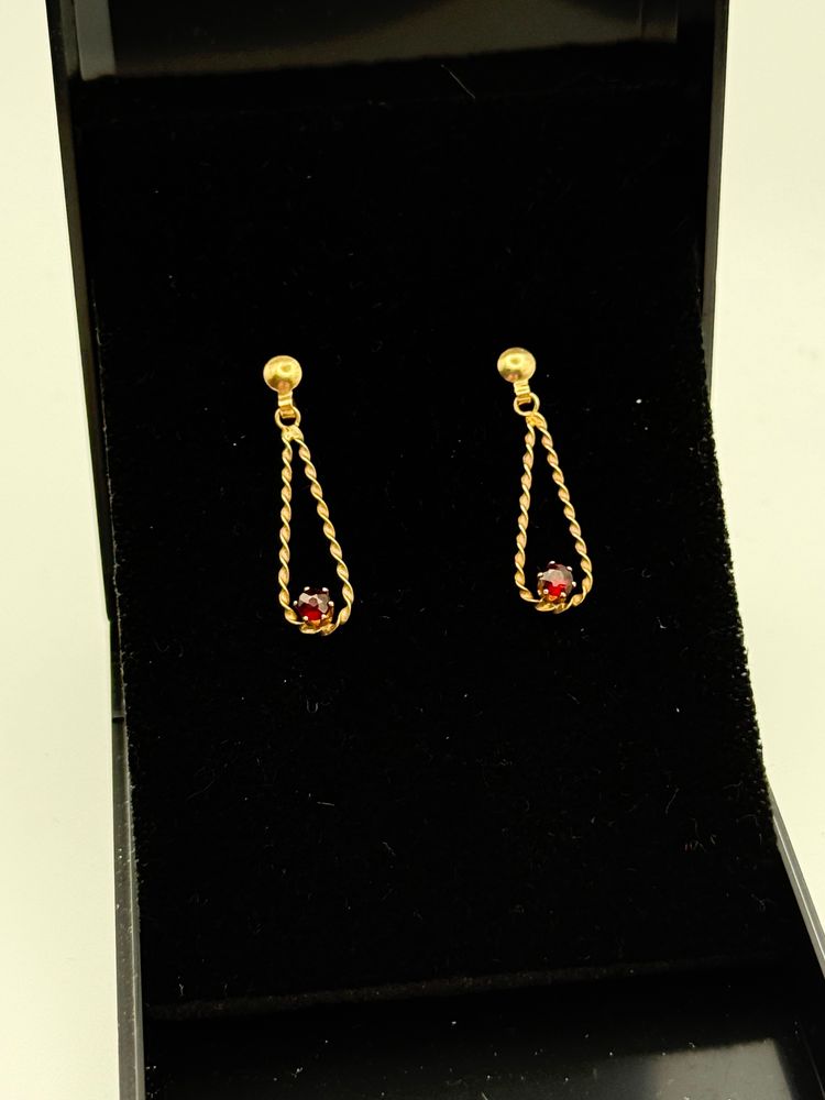Other 9ct Gold Twisted Drop Earrings With Garnets product image