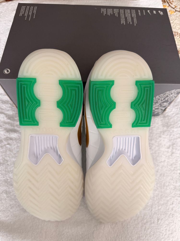 Nike LeBron Witness 9 White Stadium Green — UK 10.5 imagen 6