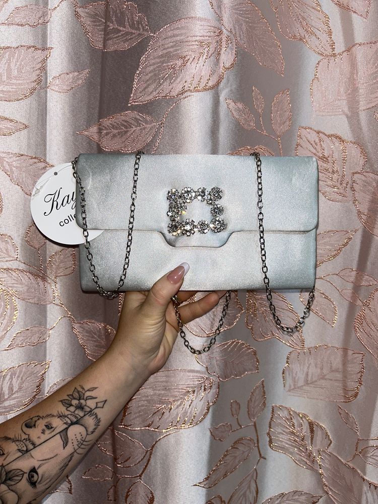 Kayla Silver Clutch Bag With Chain Strap product image