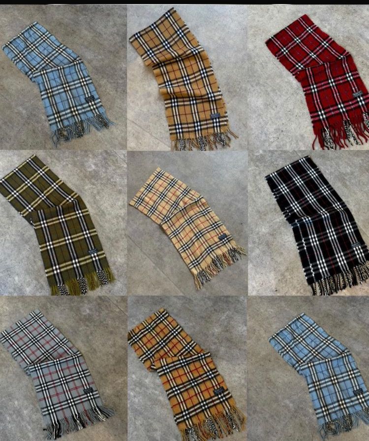 AUTHENTIC BURBERRY PRELOVED SCARF RRP £420