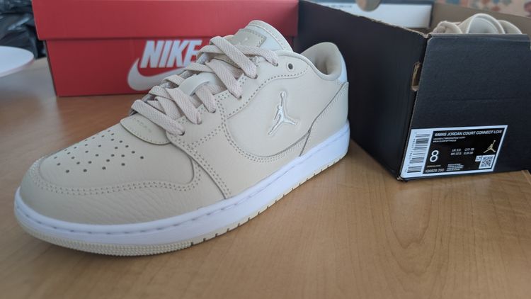 WMNS Jordan court connect low UK.5.5- half box image 1