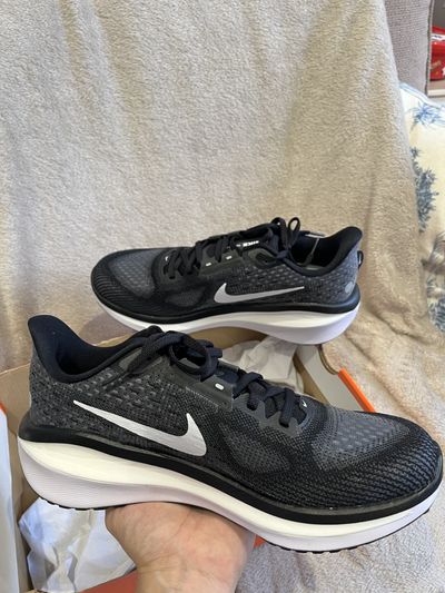 Nike Vomero 17