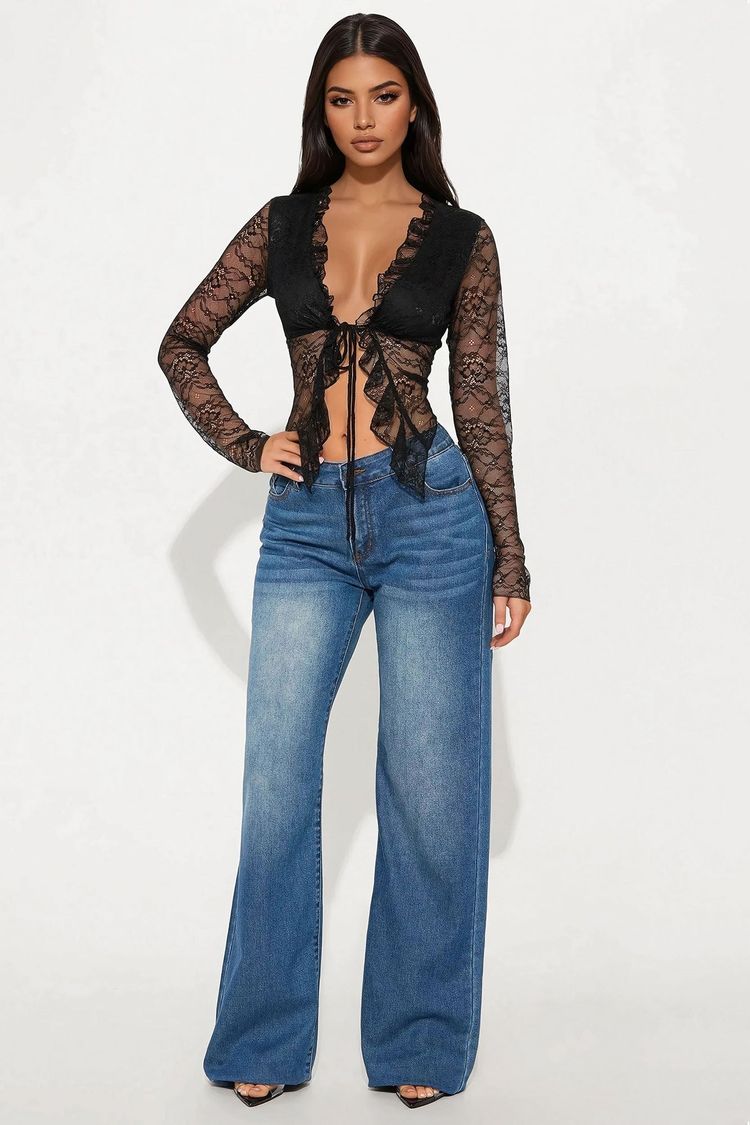 Black Lace Long Sleeve Crop Top imagen 3