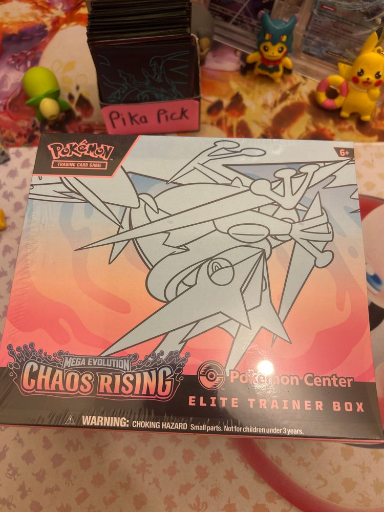 Pokémon Chaos rising pokemon center etb