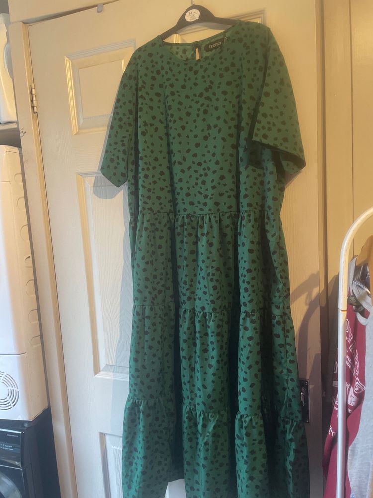 Boohoo Green Patterned Dress