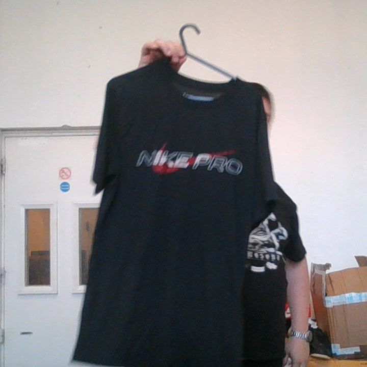 Nike Nike Graphic T-Shirt - S product image