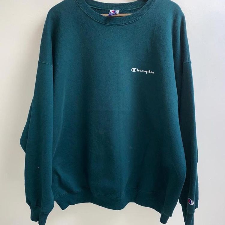 Champion Mens vintage Champion spellout sweatshirt, with wrist small logo detail. Immaculate piece! product image