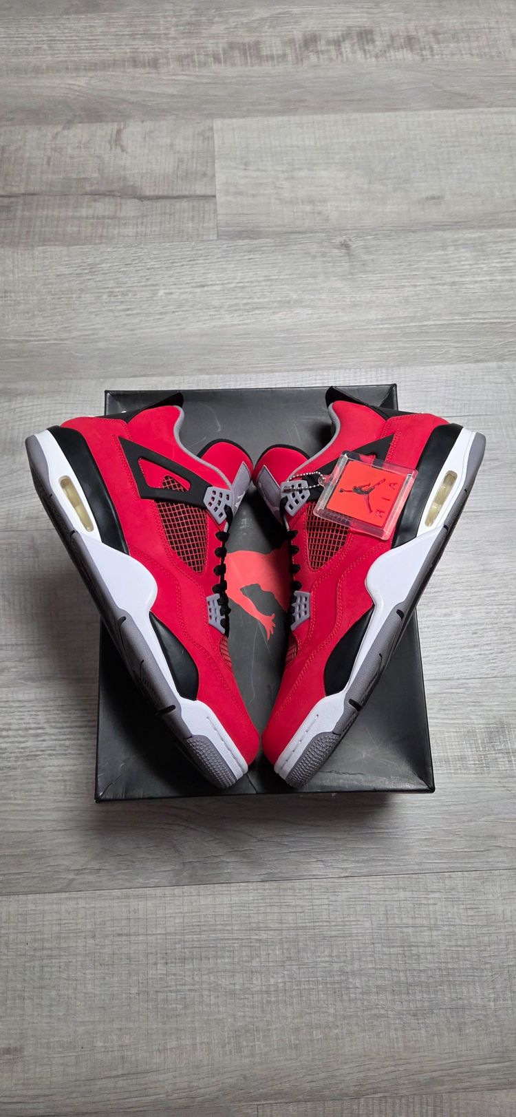 Jordan 4 Toro Bravo 