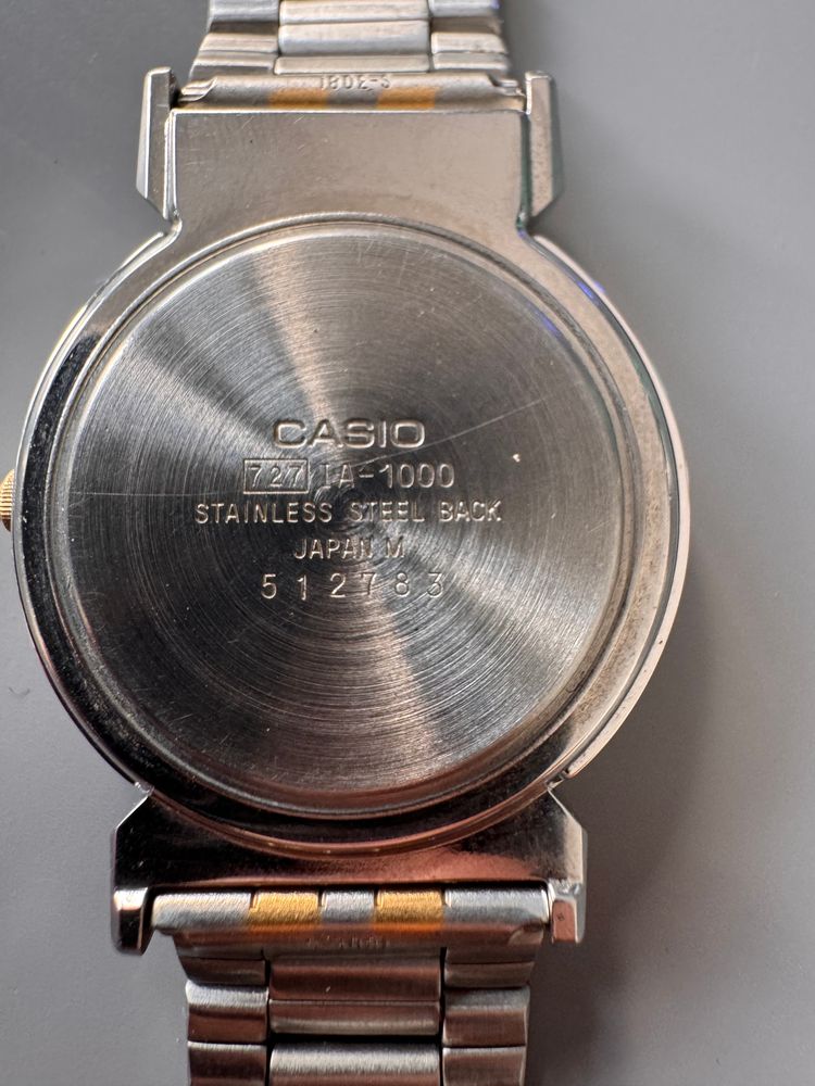 Retro Casio Data Bank Flip Top Watch 3