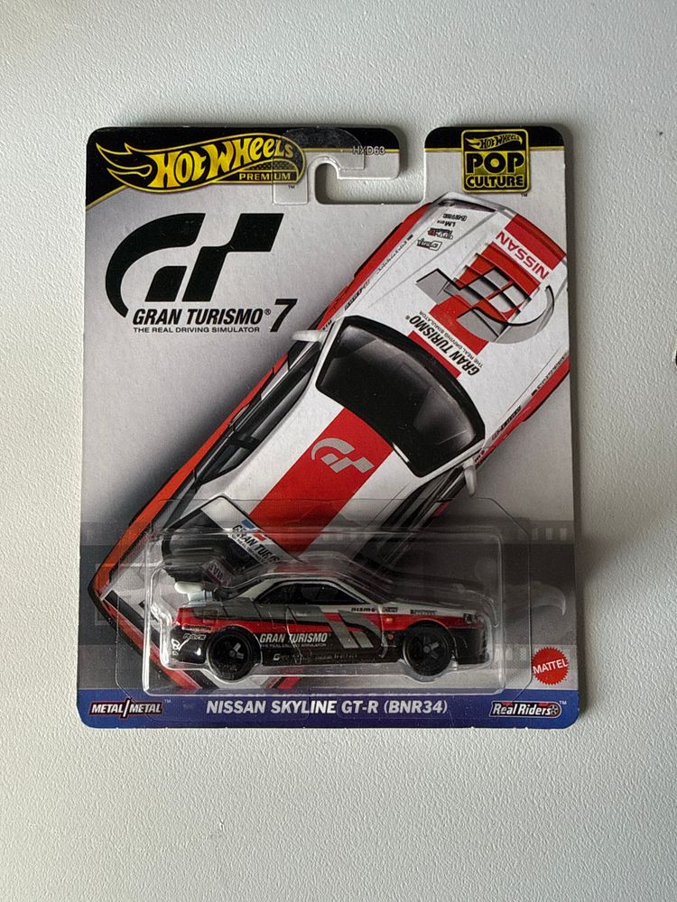 Hot Wheels Premium Nissan Skyline Gt-R (Bnr34) Toy Car