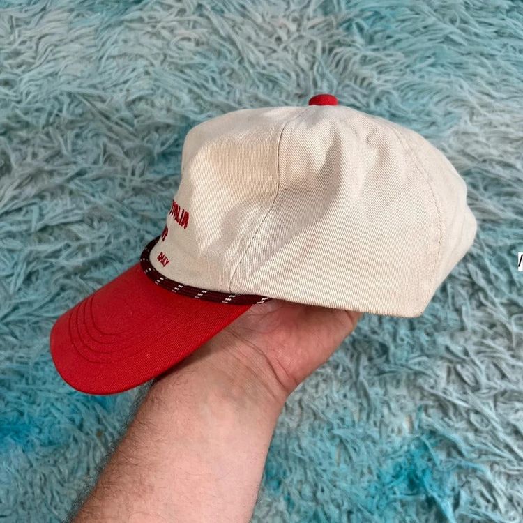 Immagine di Cream & Red Pizza Cap 6