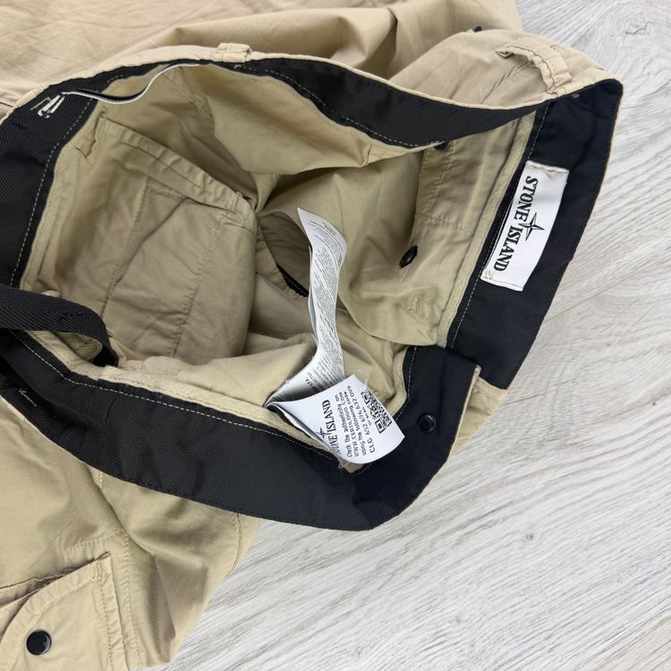 Immagine di Stone Island Men’s Cargo Shorts - Uk 30 (Fit 32) 8