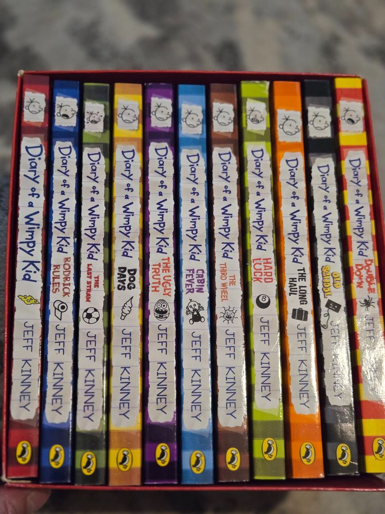 Diary of a Wimpy Kid book set