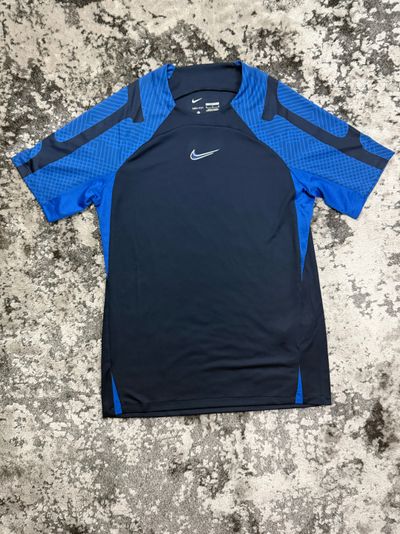 Nike navy dri fit