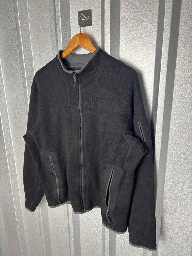 Arc’teryx Black Zip-Up Fleece Jacket