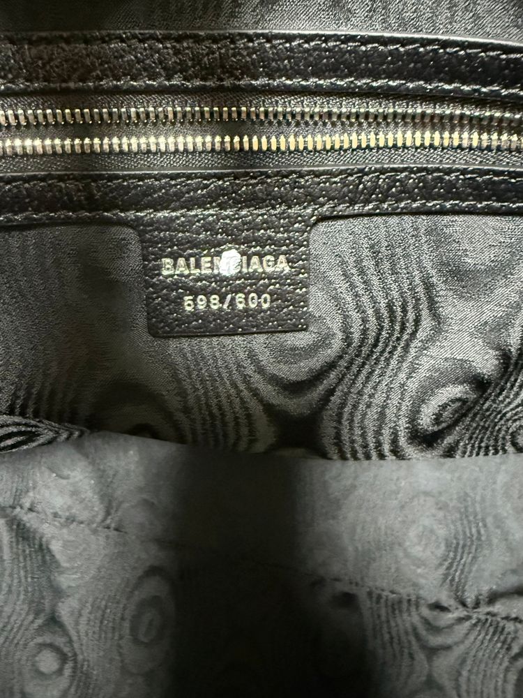 Immagine di Gucci x Balenciaga The Hacker Project Graffiti Large Tote Bag Nero 2