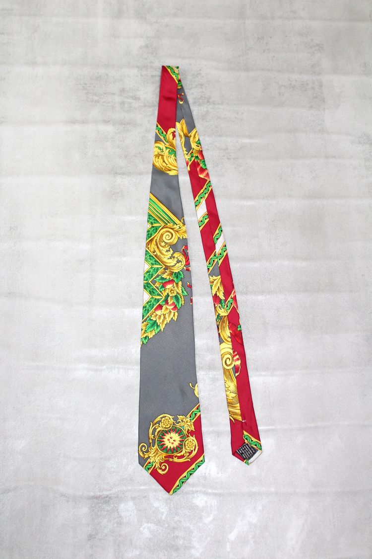 VINTAGE GIANNI VERSACE BAROQUE PATTERN SILK TIE 5