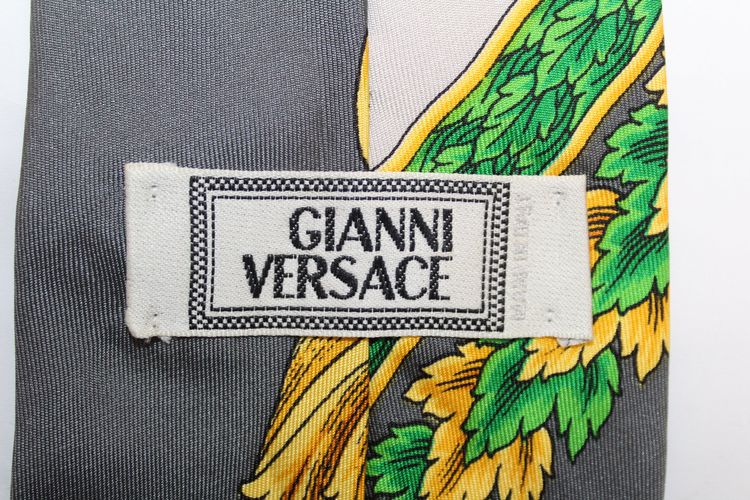 VINTAGE GIANNI VERSACE BAROQUE PATTERN SILK TIE 7