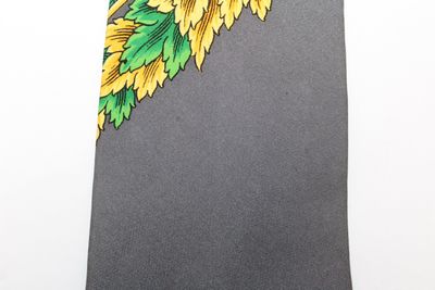 VINTAGE GIANNI VERSACE BAROQUE PATTERN SILK TIE 3