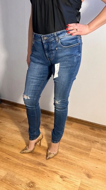 Blue Distressed Skinny Jeans    Primark Denim Co jeans nienieski skinny r.42-44 przetarcia image 4