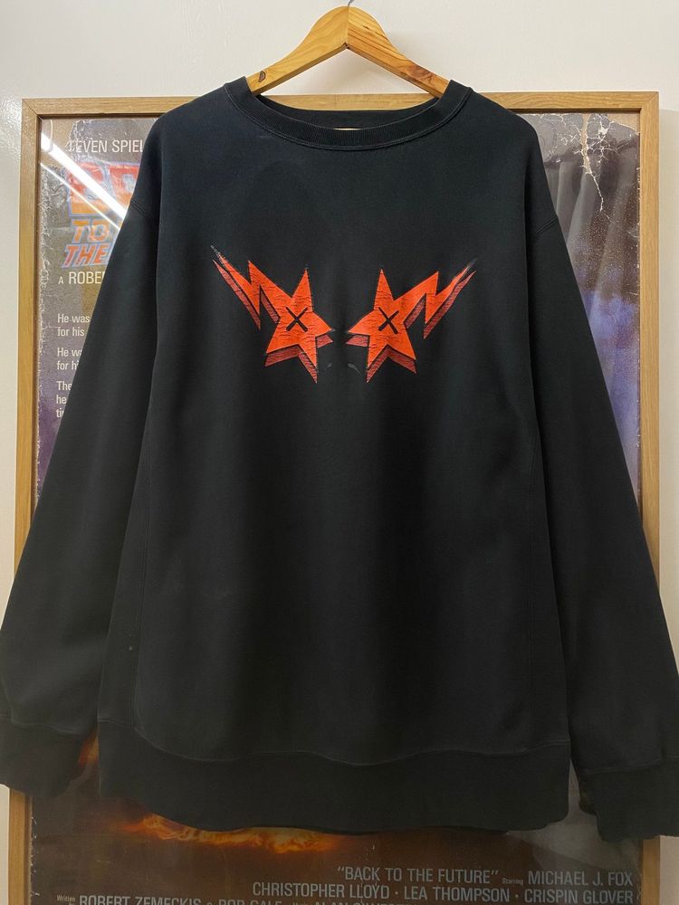 Immagine di AW2005 Bape x Kaws Crossed Stars Jumper 1