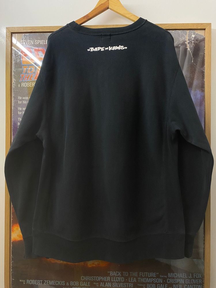 Immagine di AW2005 Bape x Kaws Crossed Stars Jumper 3