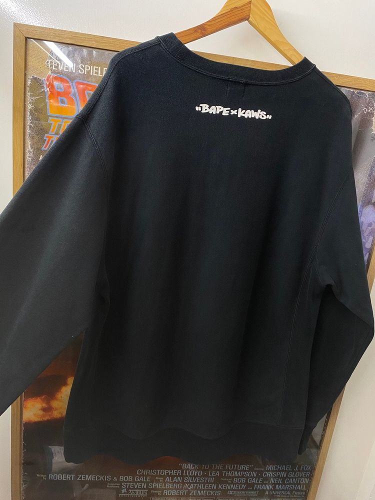 Immagine di AW2005 Bape x Kaws Crossed Stars Jumper 8