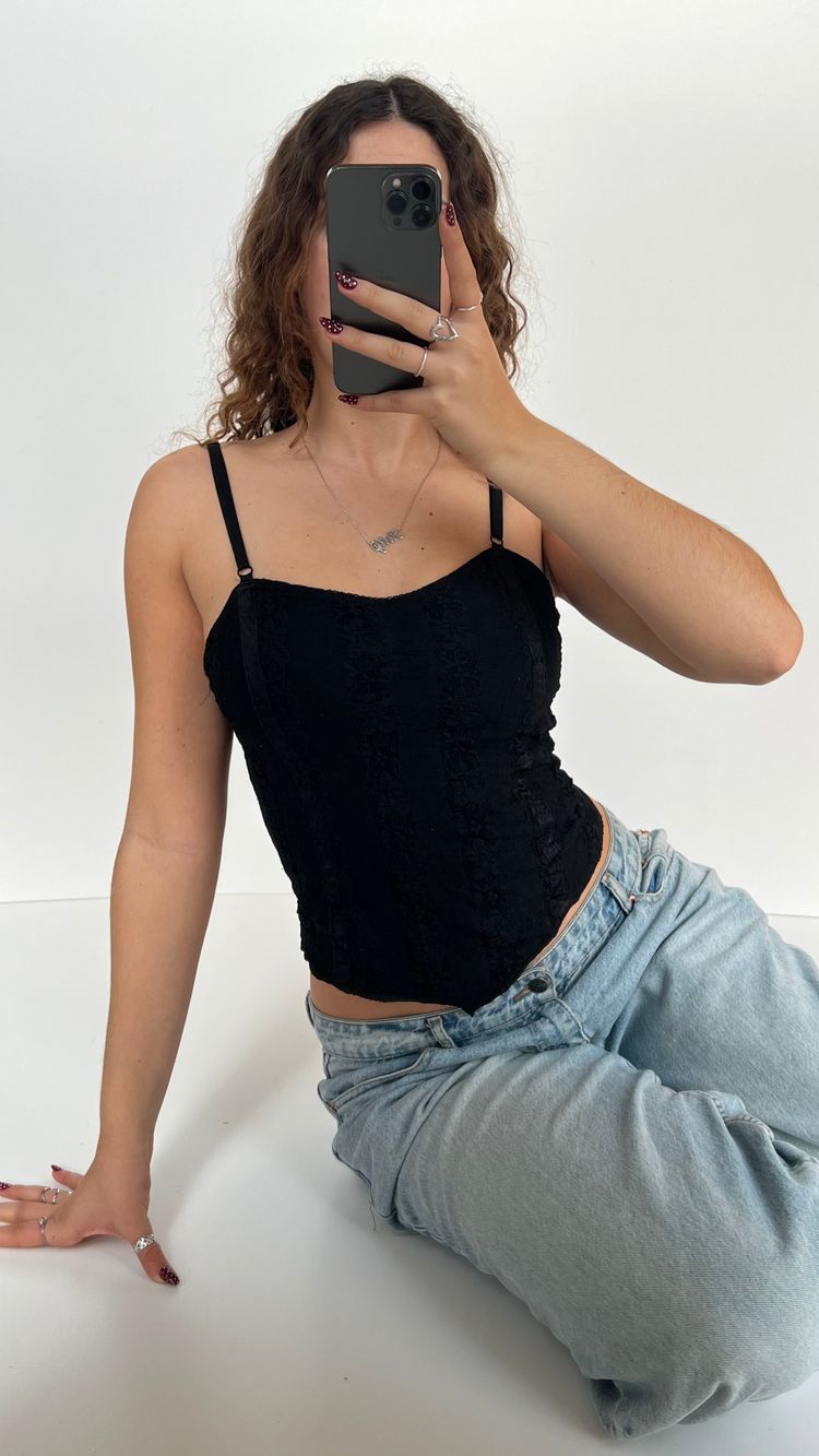 00s black lace cami- size S 3