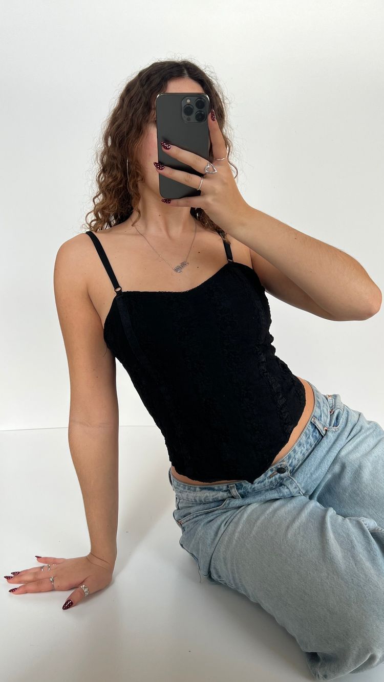 00s black lace cami- size S 5