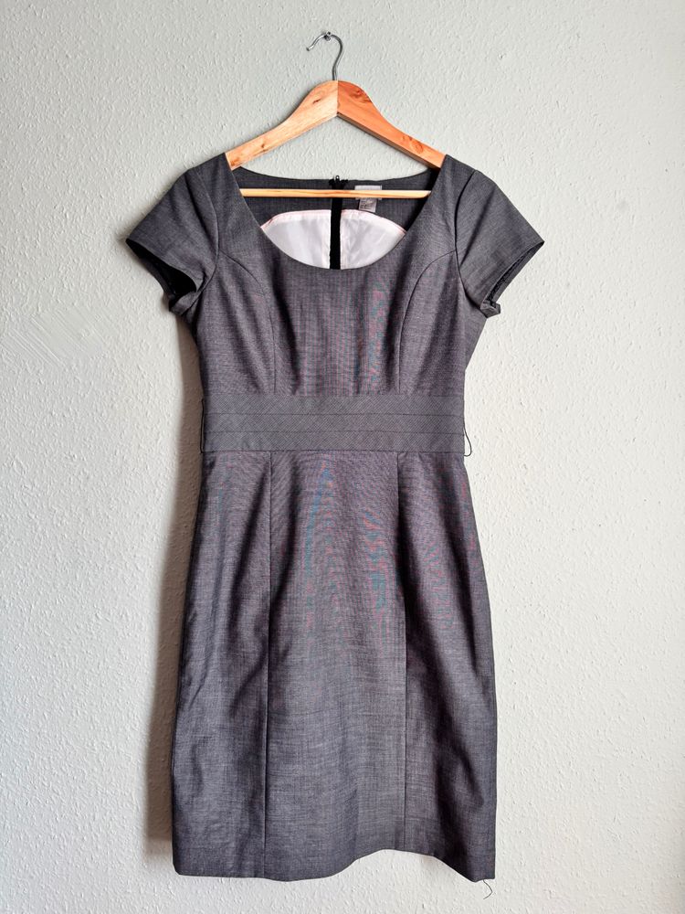 H&M Grey Short Sleeve Dress product image