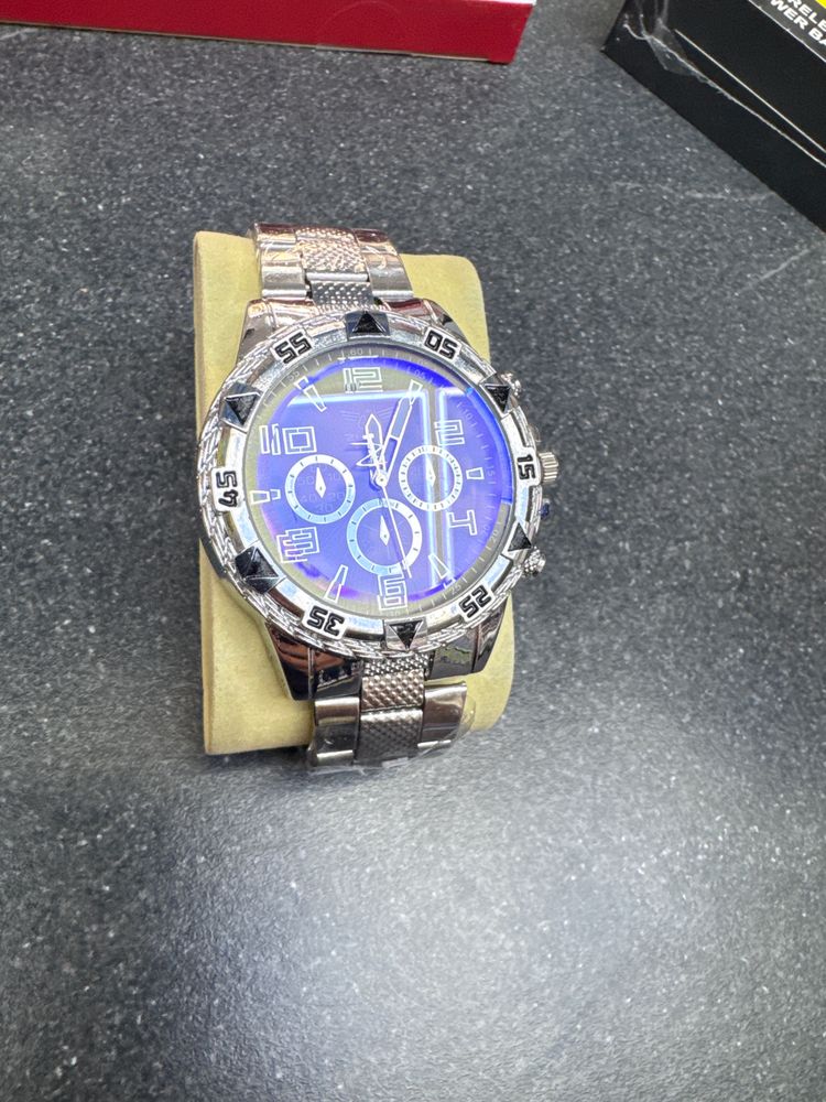 1-ONE ZHOWE watch with silver Bessel and has blue face product image