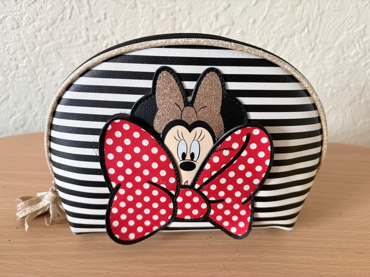 Striped Pouch With Minnie Mouse Design obraz 2
