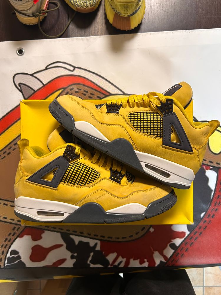 Jordan 4 Lightning 45