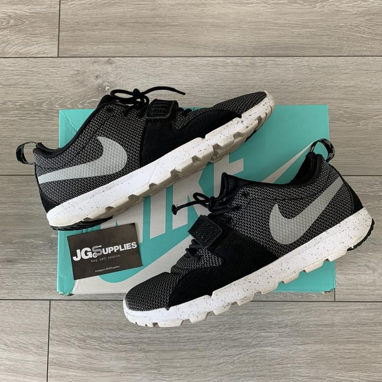 Nike trainerendor metallic 2
