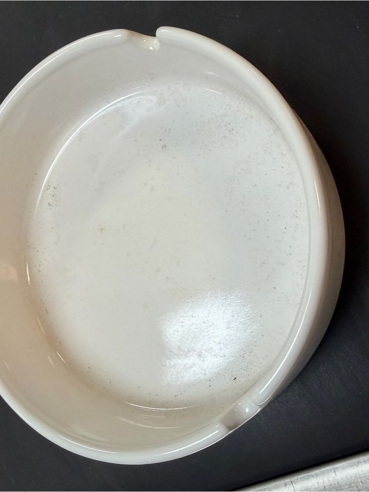 White Ceramic Ashtray 4