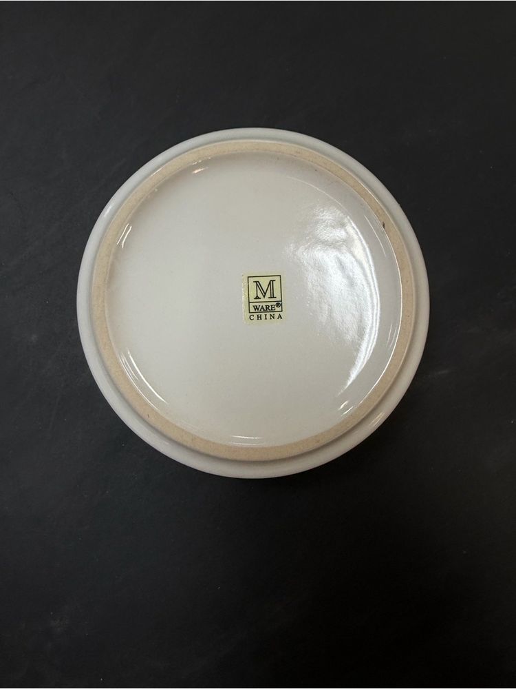 White Ceramic Ashtray 3