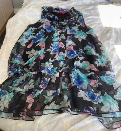 Floral Sleeveless Blouse