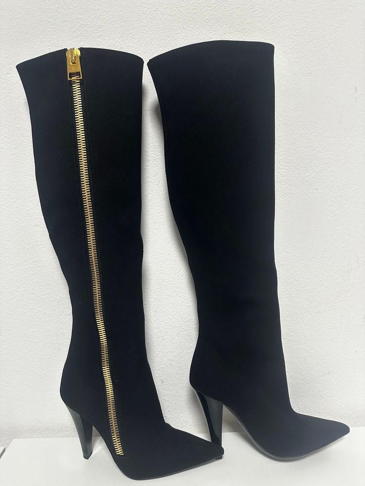 TOM FORD Tom Ford Black Knee-High Boots with Gold Zipper product image