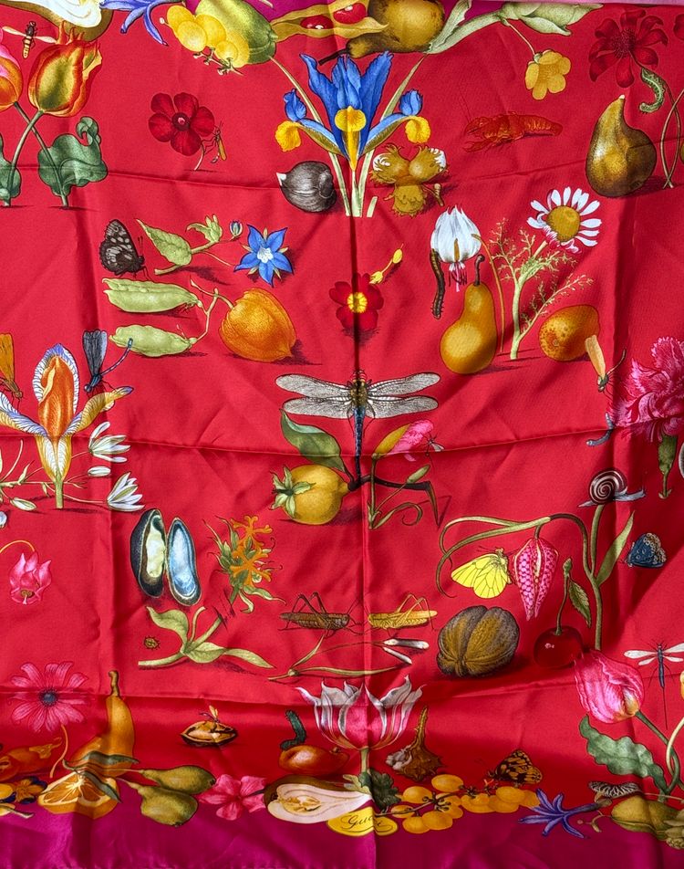 Pre-Owned Gucci Carré Scarf