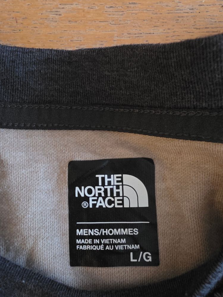 The North Face Sweatshirt  2
