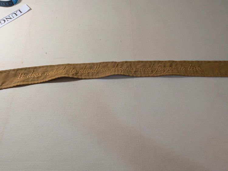 Trench lungo Harry Potter wizarding world beige con cintura ricamata imagen 3