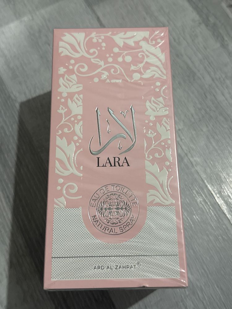 Other pink Eau de Toilette spray lara product image