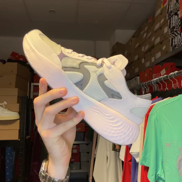 Jordan JORDAN DELTA 3 LOW UK 7.5 8.5 10 product image