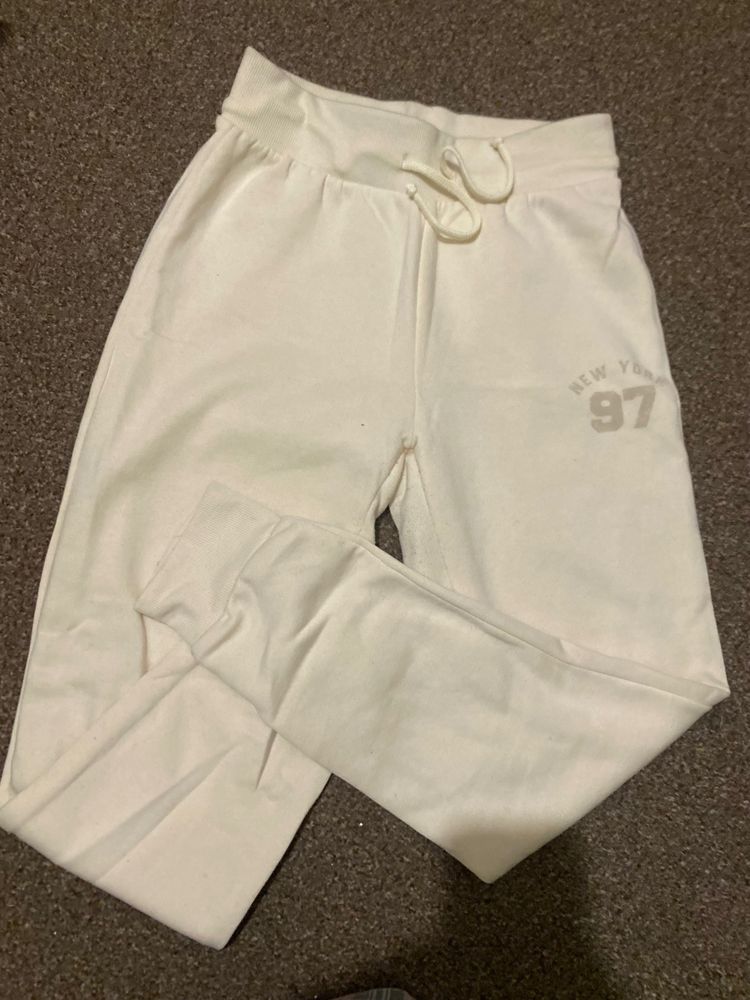 Cream Sweatpants With New York 97 Print obraz 4
