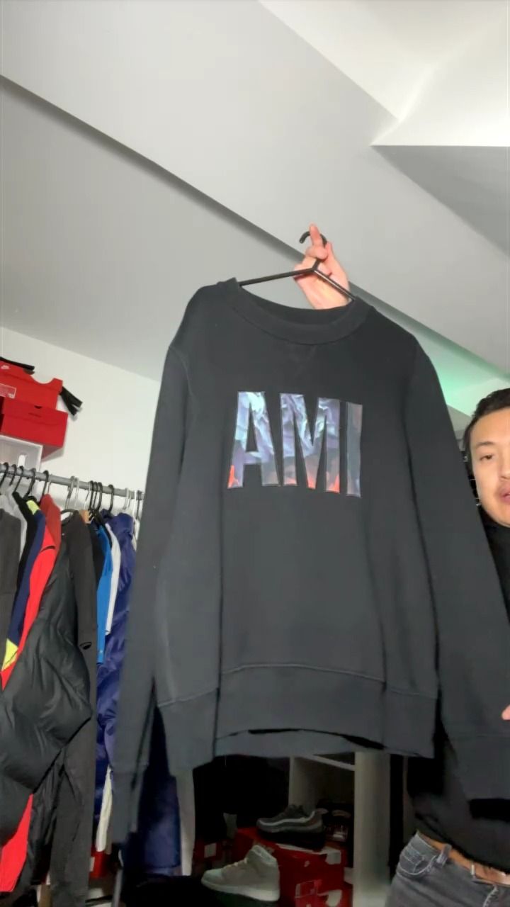 AMI Paris AMI Paris Crewneck Sweatshirt - Size Medium product image